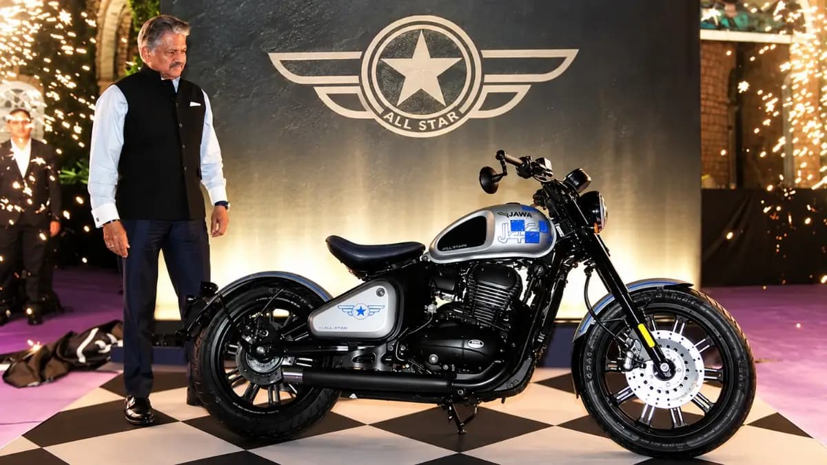 Jawa All Stars 42 Bobber unveiled with new colours and graphics.