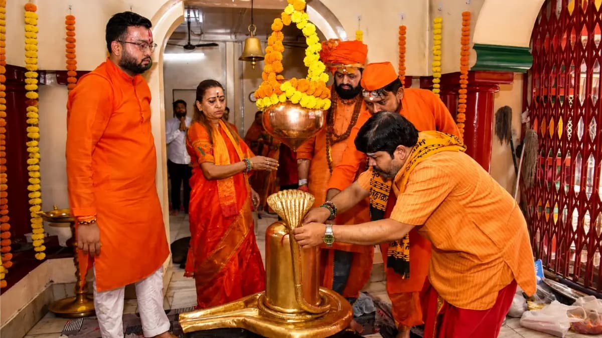 Dilip Lande Kavadyatra in Chandivali Draws Thousands of Devotees.
