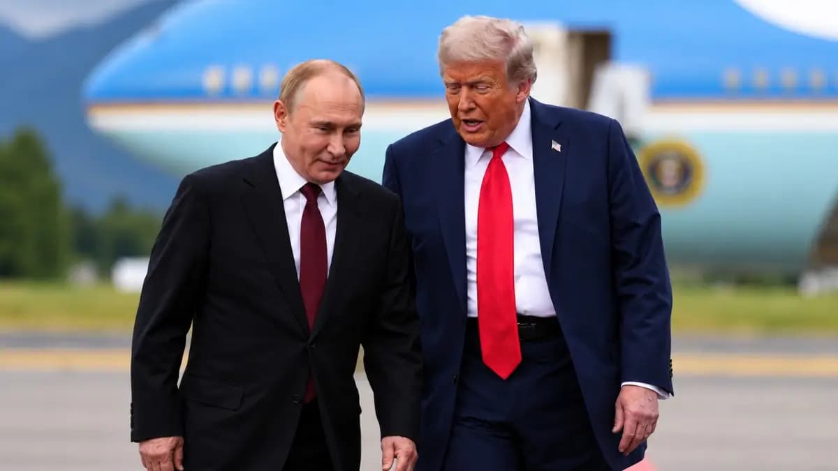 Trump Urges Putin to Quickly End Ukraine War, Kremlin Signals Support.