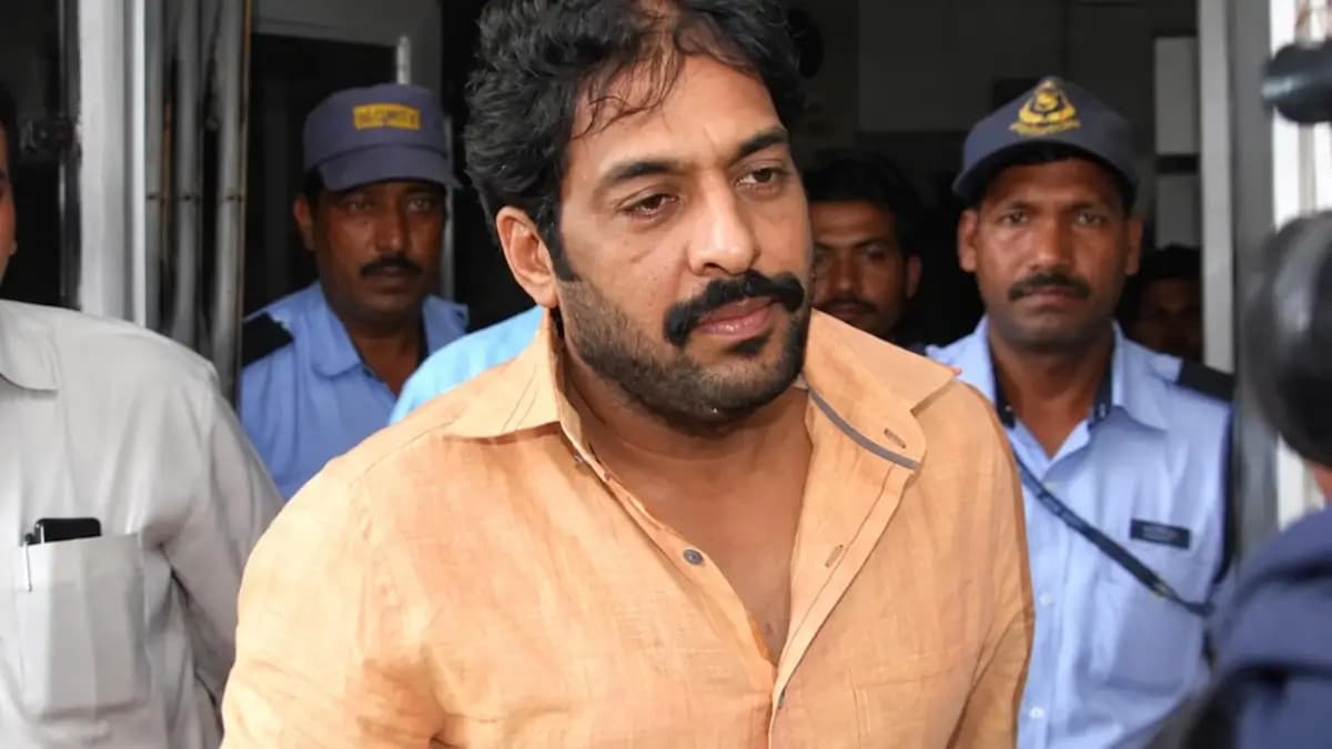 ED Raids former Haryana minister Gopal Kanda Residence, Farmhouse in Vatika Money-Laundering Case