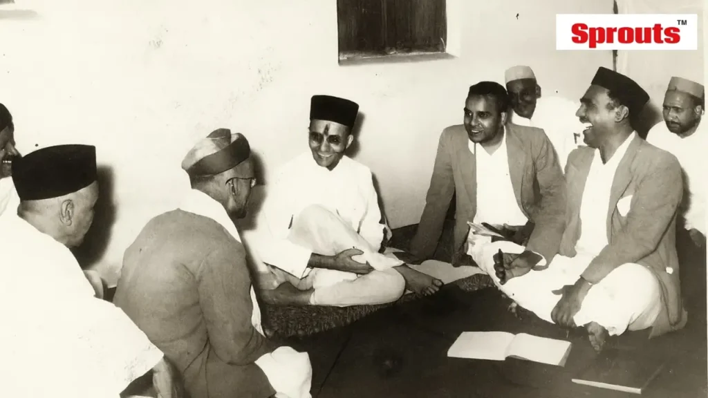 Acharya Balarao Savarkar, Veer Savarkar’s devoted secretary