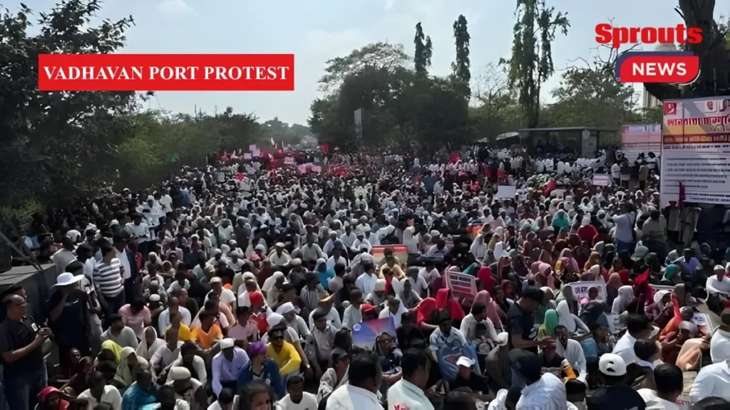 Thousands of Palghar residents marching against the Vadhavan port project.