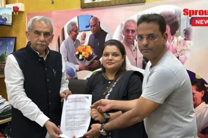 Adv. Smita Chiplunkar raises journalist registration issue in Assembly.